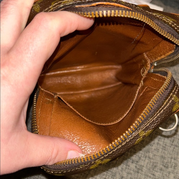 Louis Vuitton Authentic Rare Eclair LV mini crossbody - Picture 9 of 11